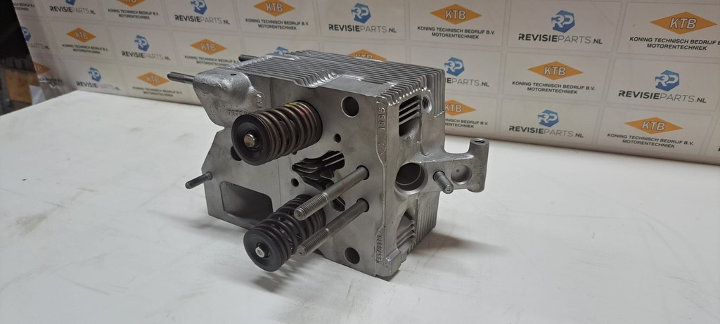 Gereviseerde cilinderkop Deutz 412