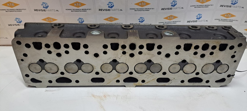 Gereviseerde cilinderkop Mercedes OM 312