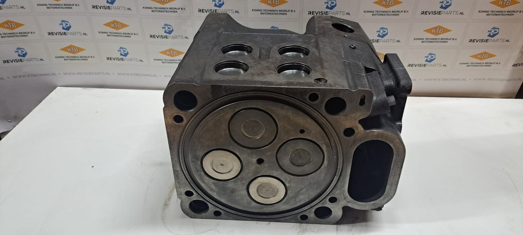 Gereviseerde cilinderkop Yuchai 6C960 (700)