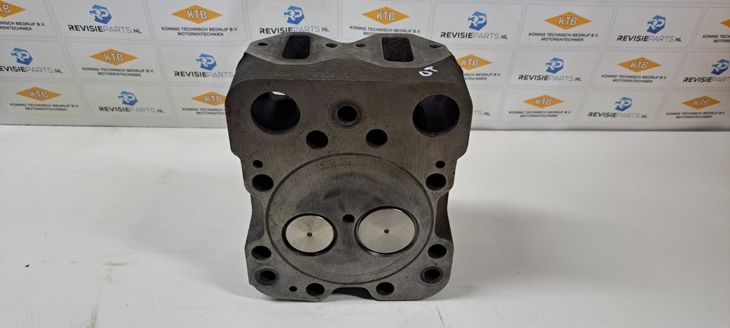 Gereviseerde cilinderkop Scania V8