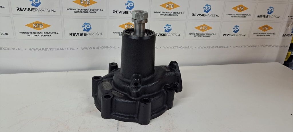 Gereviseerde waterpomp Scania 11L