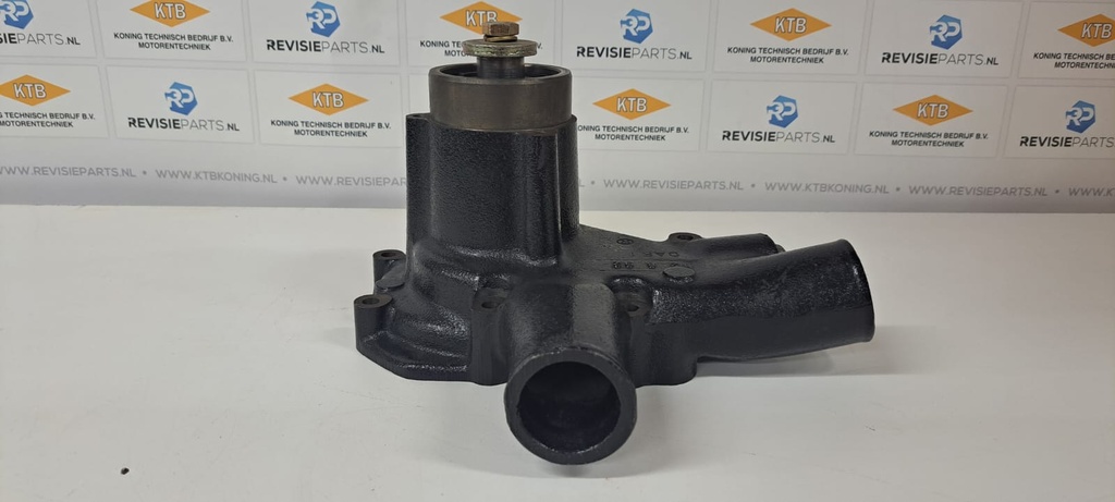 Gereviseerde waterpomp DAF 825