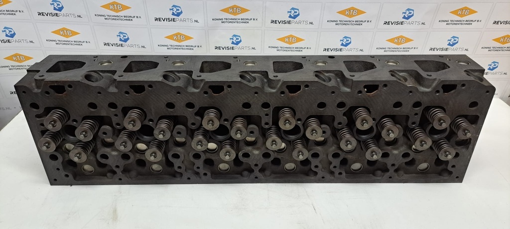 Overhauled cylinder head MAN D836 4V