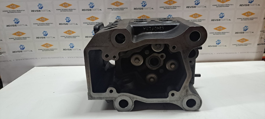 Gereviseerde cilinderkop Yuchai 6C960 (700)