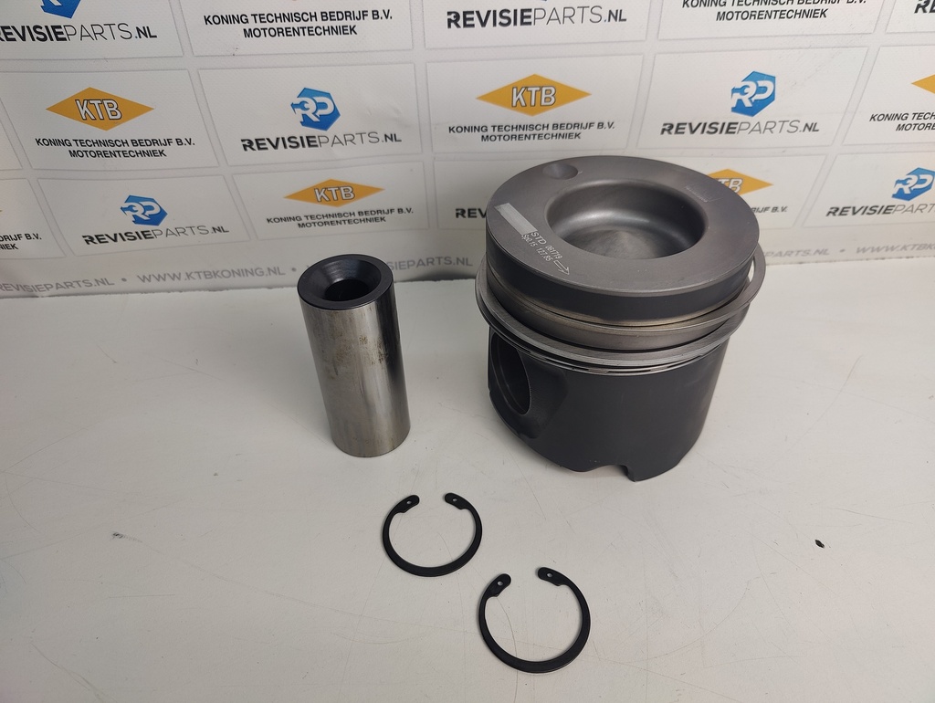 Piston Mercedes V12