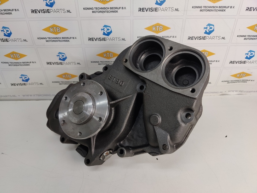 Waterpomp Mercedes V12