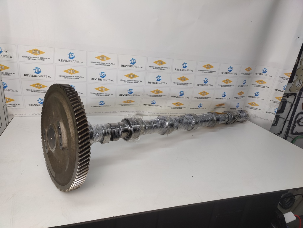 Camshaft Mercedes 412