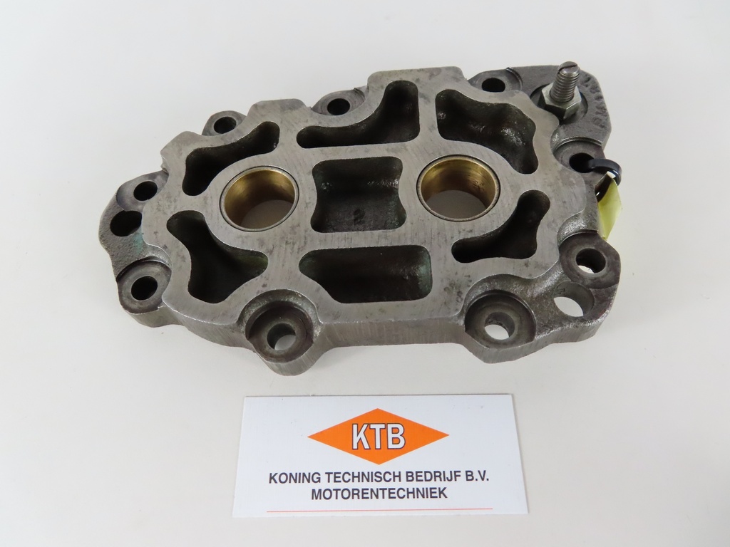 Oilpump cover Scania D14/DS14