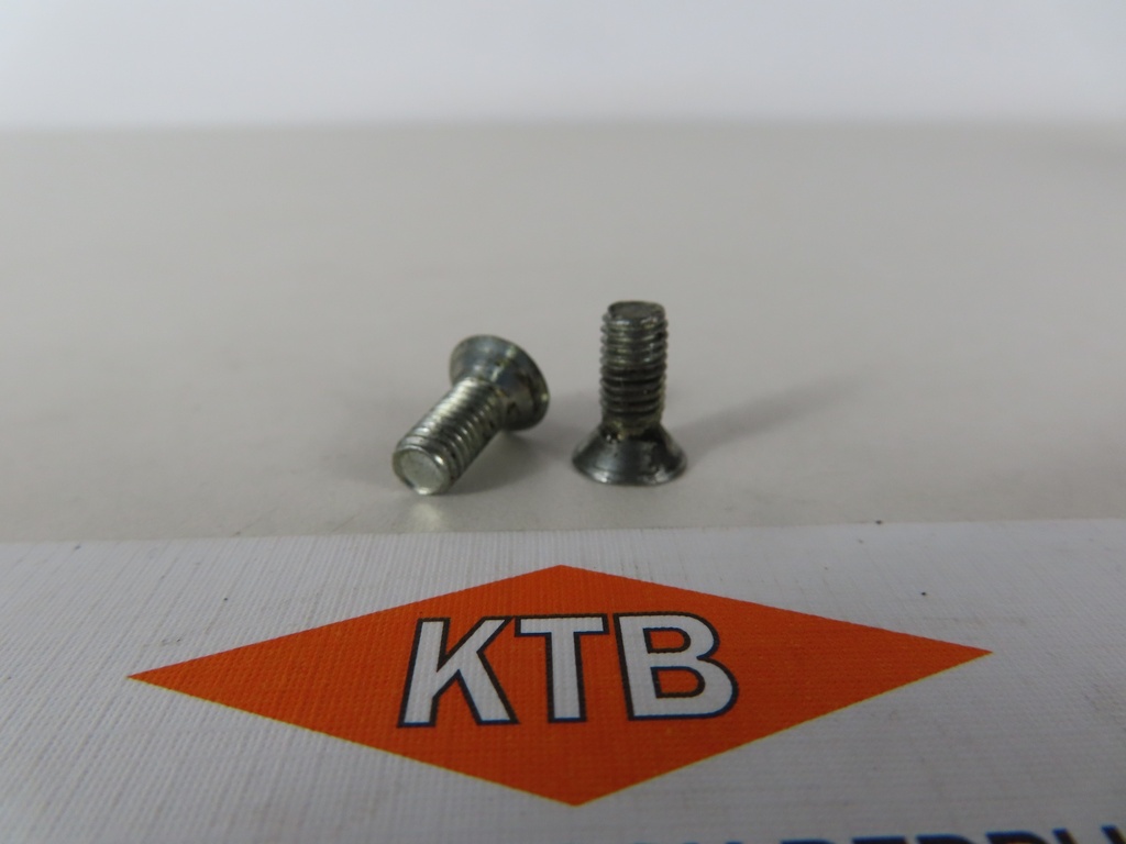 Intermediate gear bolt Scania D14/DS14