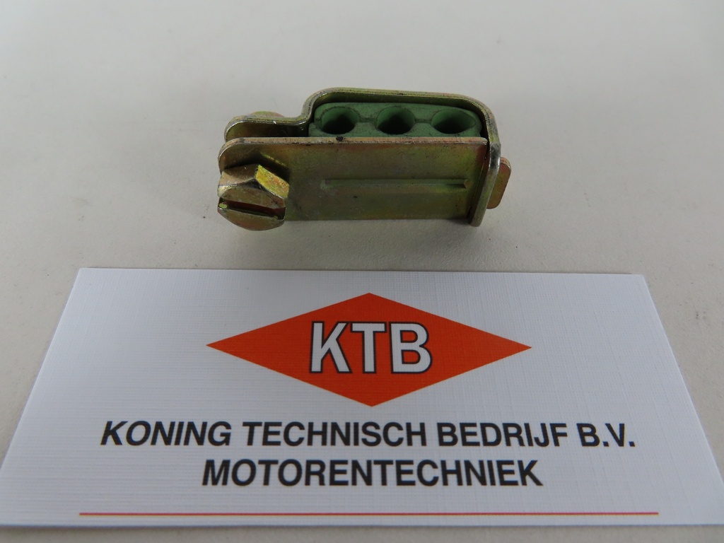 Leidingklem, 3 leidingen Scania D14/DS14