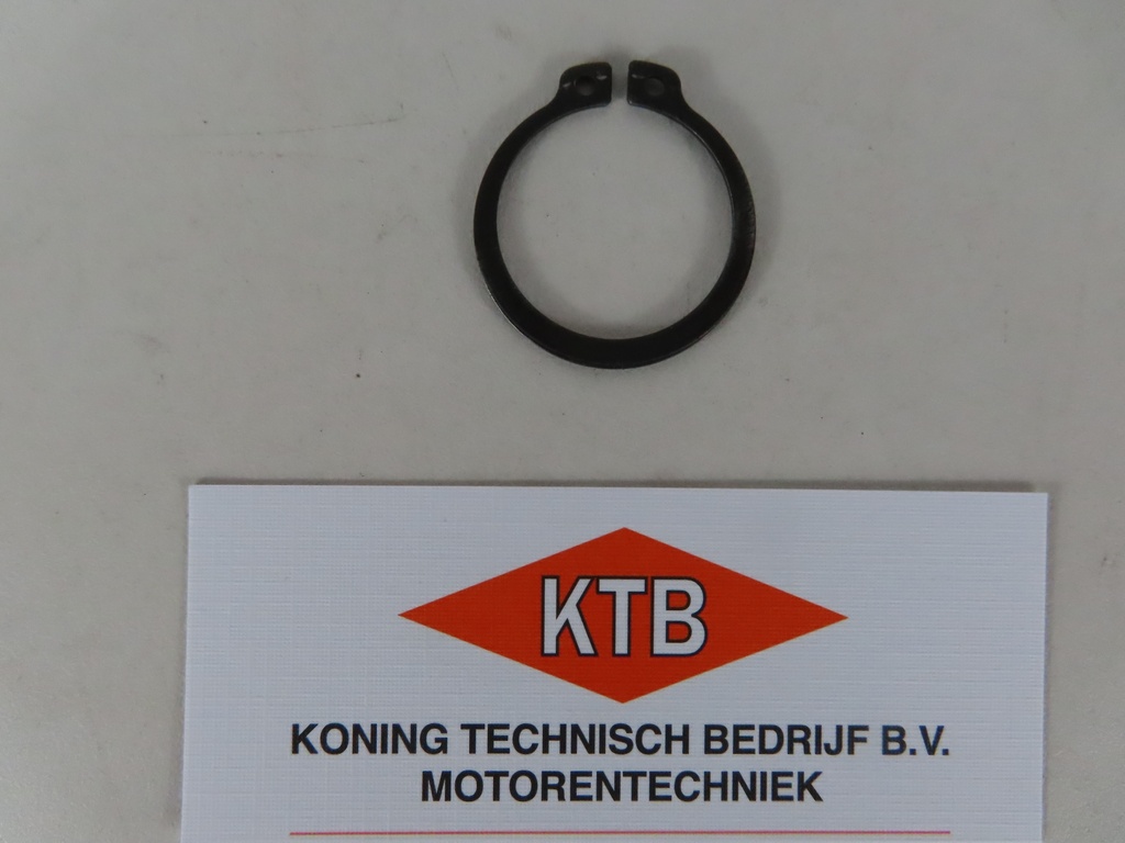 Pompaandrijving tussenbus borgring Scania D14/DS14