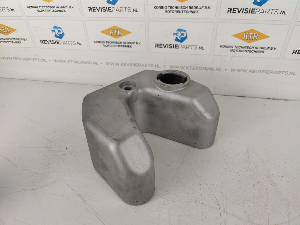 Valve cover with oil filling opening Scania D14/DS14
