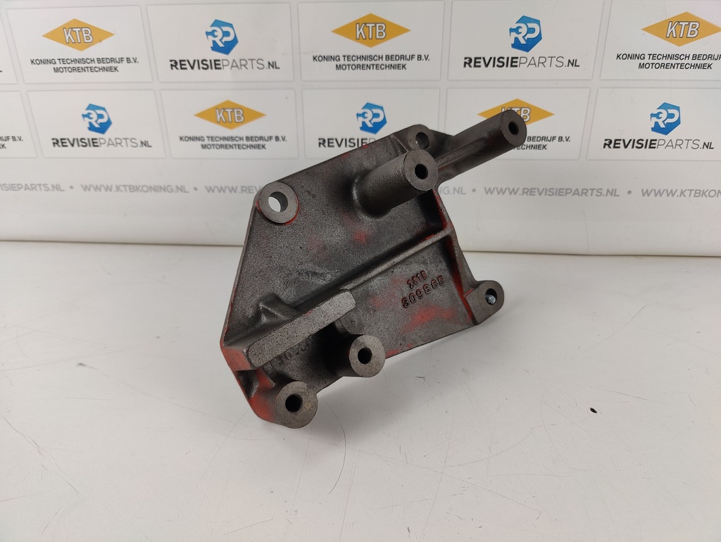 Brandstofpomp steun Scania D11/DS11