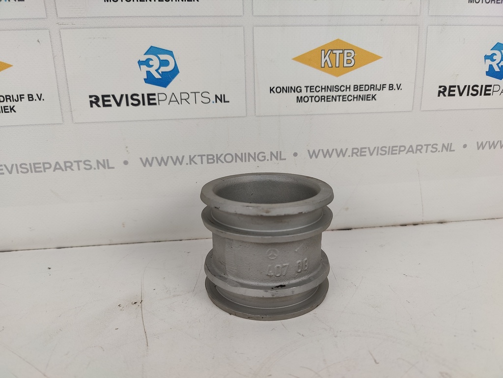 Abstandhalter Luftkühler Mercedes OM 400