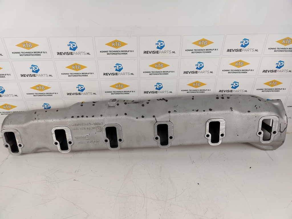 Intake manifold Mercedes