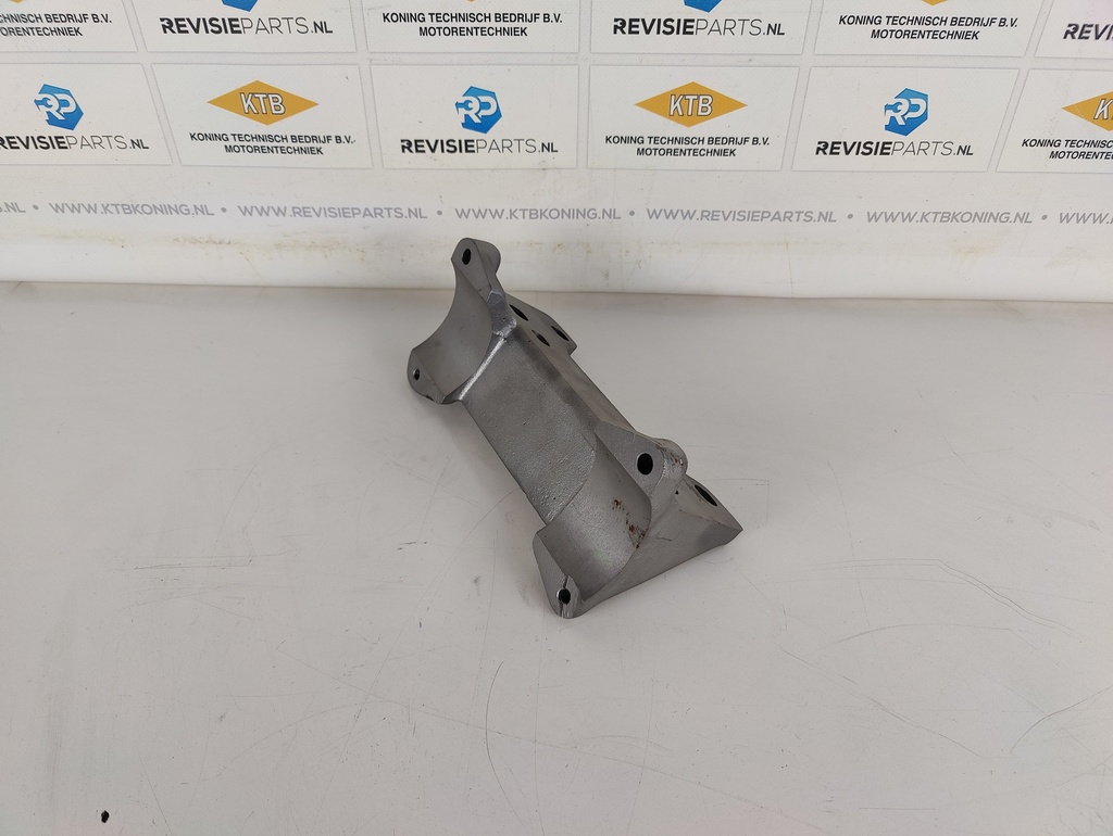 Einspritzpumpe Halterung DAF 825