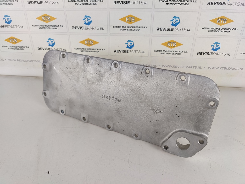 Site cover with breeder connector DAF 825