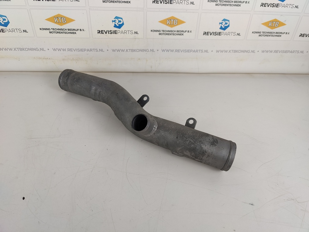 Water buis DAF 825