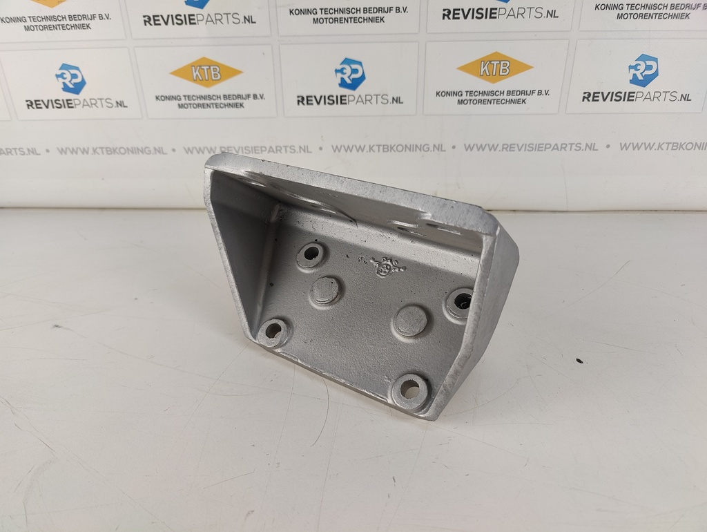 Fuelpump support DAF 475/575/615