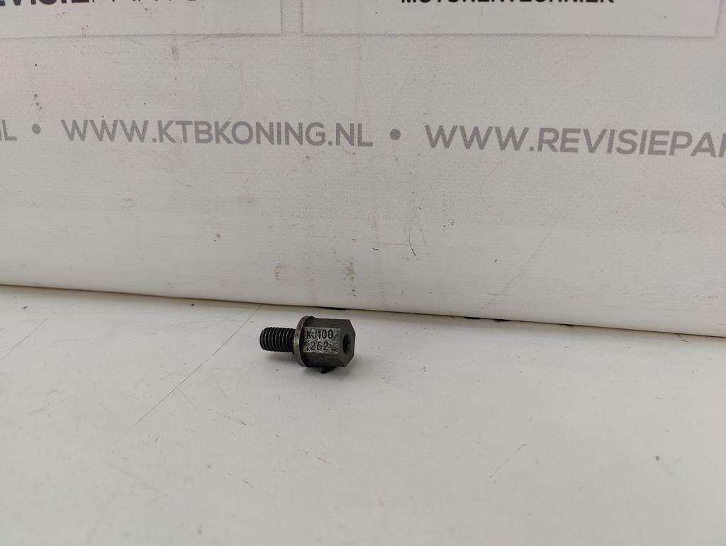 Reducer bolt Yuchai YC6MK
