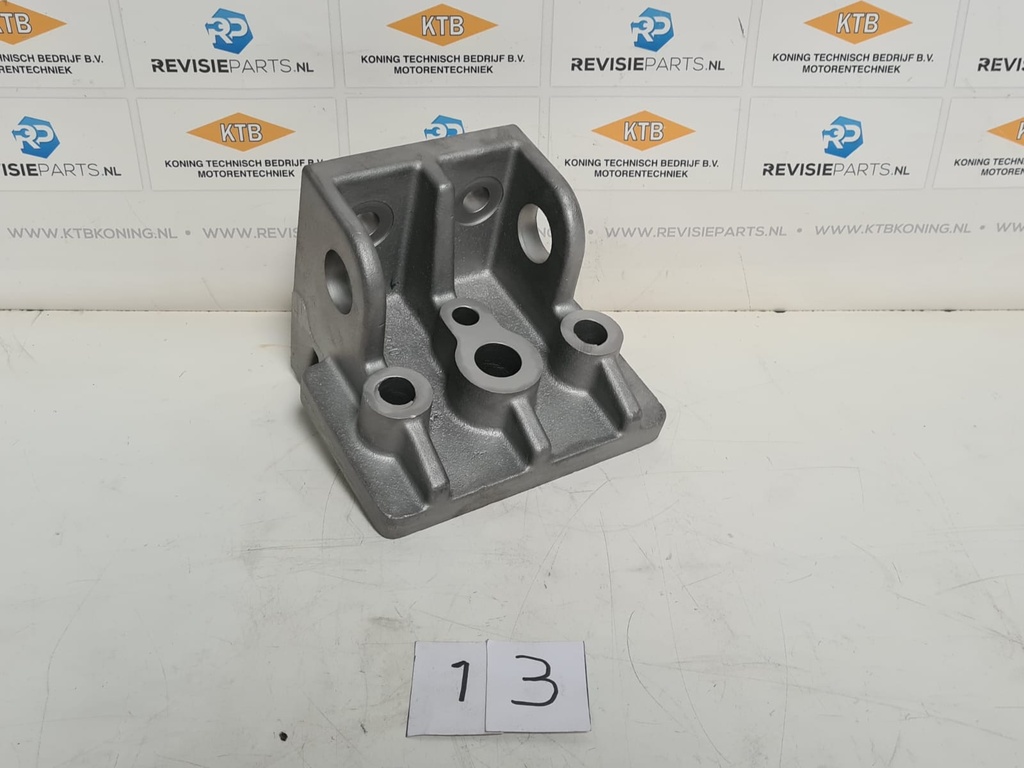 Engine support Volvo D12 - 450