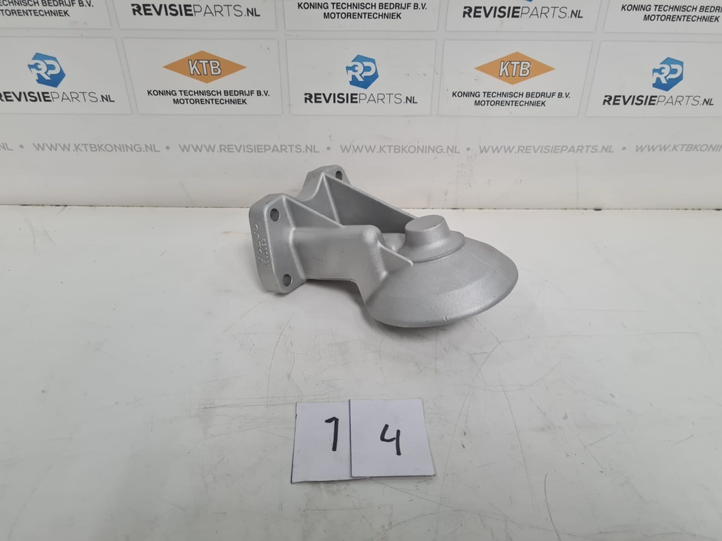 Oil filter housing Volvo D12 - 450