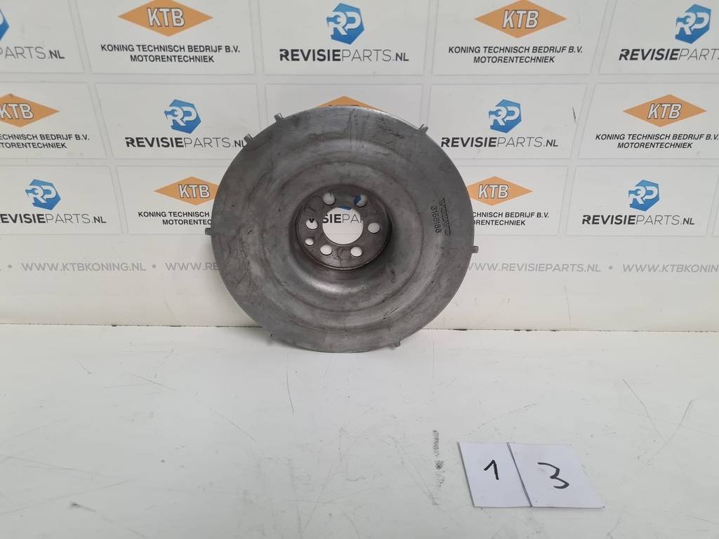 Plate on the front of the camshaft Volvo D12 D-B