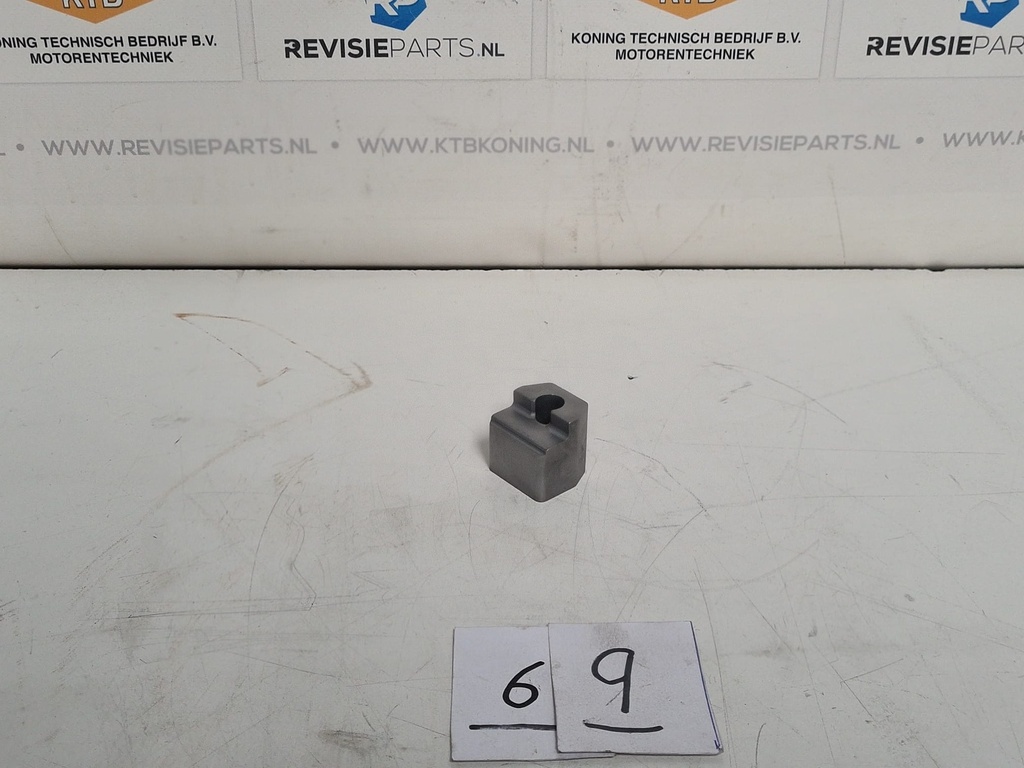 Klemblokjes oliekoeler Volvo Penta TAMD 162A