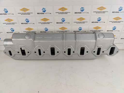 [5.8.5] Lower intercooler box Scania DSI14
