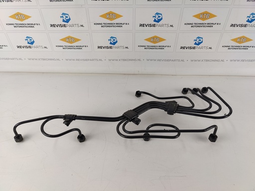 [9.7.3] Fuelpipe set 1/2/3/4, type 1 Mercedes V8