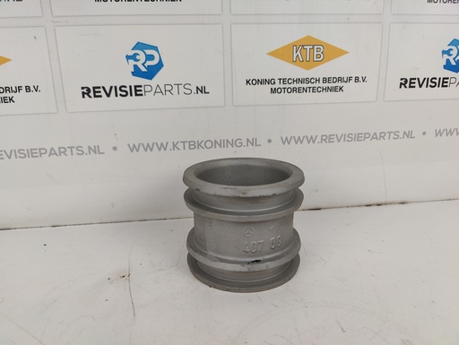 [10.4.3] Spacer aircooler Mercedes OM 400