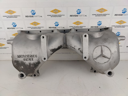 [10.9.1.2] Interkoeler deksel met pijp aansluiting Mercedes V12