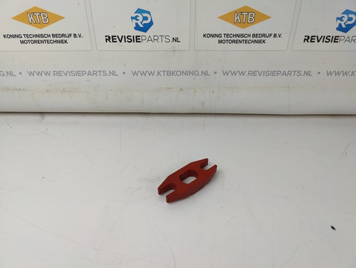 [10.11.5.2] Nozzle clamp DAF 825