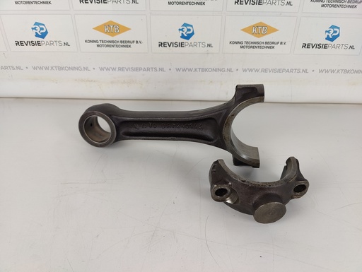 [11.2.4.2] Connecting rod DAF 825