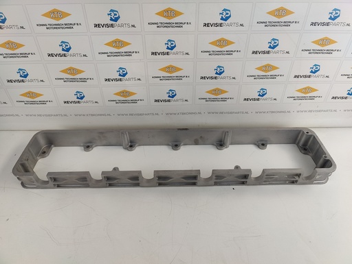 [12.5.1] Intermediate edge Valve cover Cilinderhead DAF 475/575/615