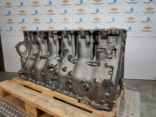 [Motorblok_VolvoPentaD12] Engine block Volvo Penta D12
